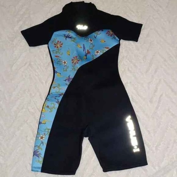 HEVTO SHORTY WETSUIT KIDS XS NWTs - Picture 1 of 2
